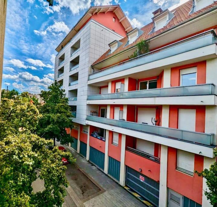 Studio Spacieux - Calme & Tout Equipe Avec Wifi Grenoble Exterior photo